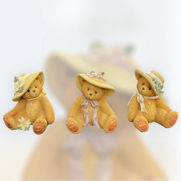 Lot of Cherished Teddies with Garden Furniture -Great for Spring Tier Tray Decor - Picture 4 of 8